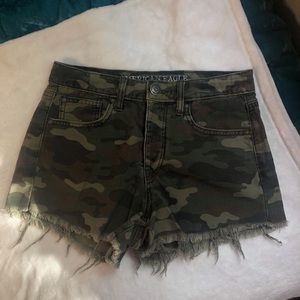 American Eagle Camo shorts